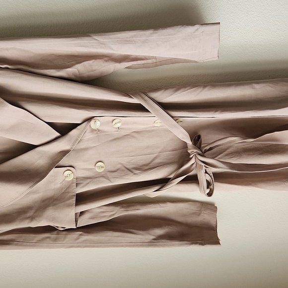 Darling Tan Beige "Overcast" Lightweight Belted Trench Coat sz M Trendy Classic - Picture 7 of 13
